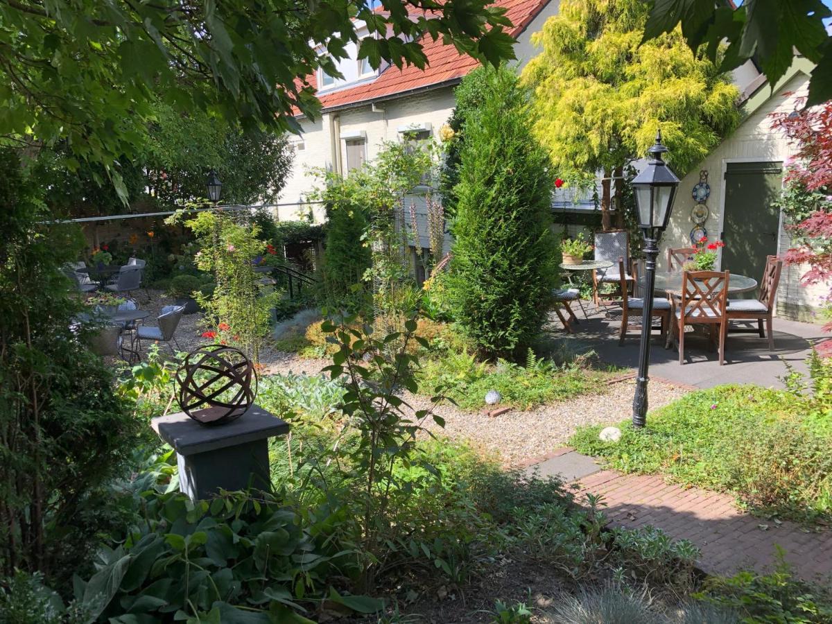 Walnut Lodge Bed & Breakfast Noorbeek Bagian luar foto