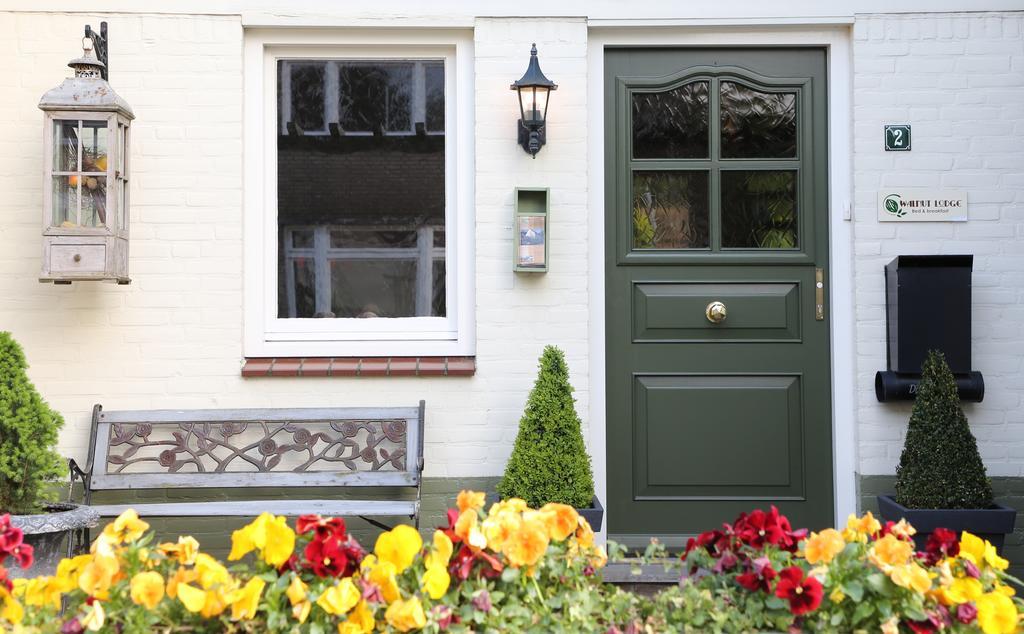 Walnut Lodge Bed & Breakfast Noorbeek Bagian luar foto