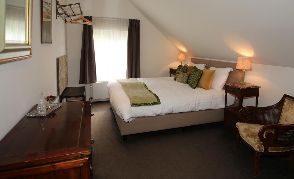 Walnut Lodge Bed & Breakfast Noorbeek Bagian luar foto